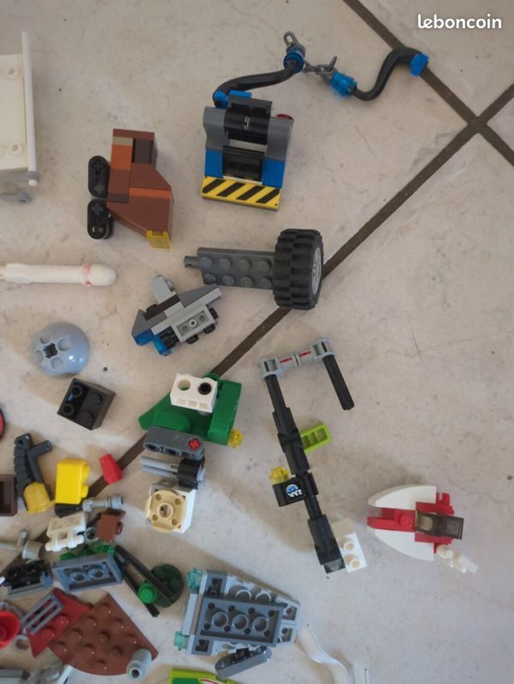 Lego pi&egrave;ces detachees Jeux / jouets