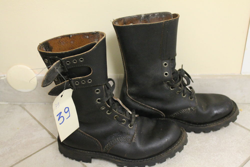 RANGERS DE L'ARMEE FRANCAISE TAILLE:39.TBE. Chaussures