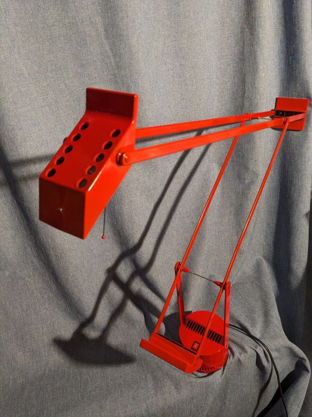 Lampe d'architecte TIZIO ROSSO design Richard SAPPER pour AR Décoration
