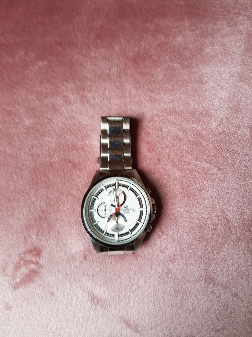 Montre casio &eacute;difice en tr&egrave;s bonne &eacute;tat Bijoux et montres