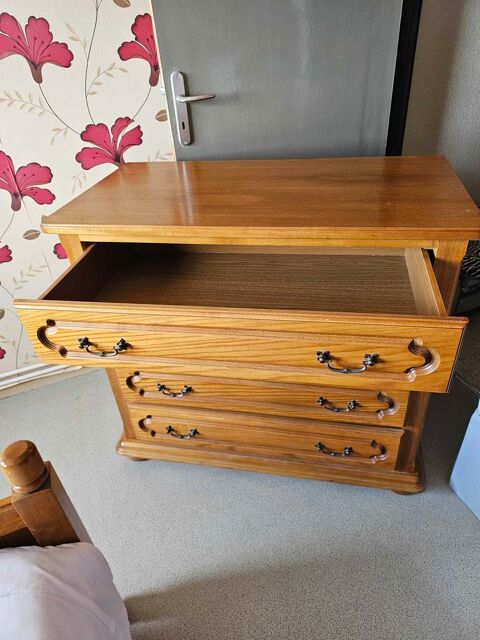 commode en ch�ne avec des tiroirs 60 Morhange (57)