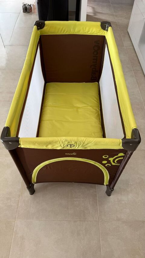 lit parapluie BABYMOOV plus matelas, plus couette 60 Rocbaron (83)