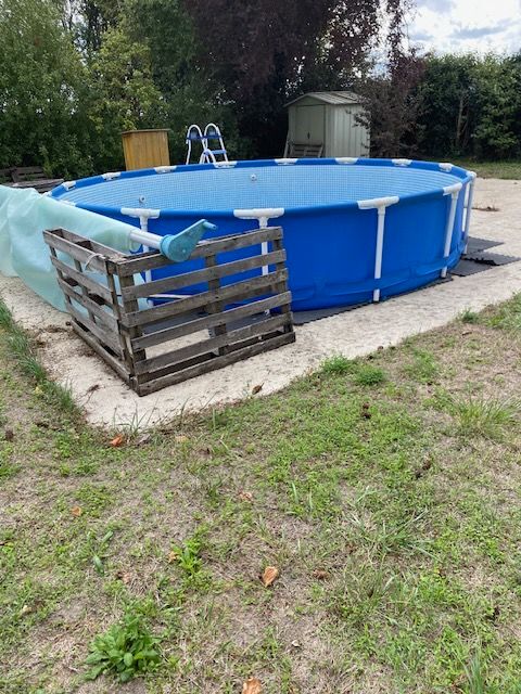 Piscine hors sol Benais (37)