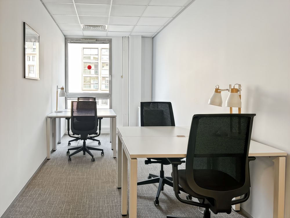   Louez un grand espace de bureau pour 50 personnes à Rouen, HQ Jeanne d'Arc 