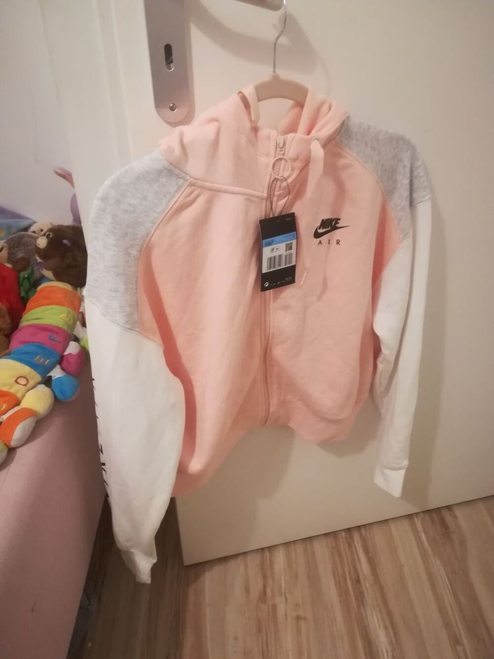 sweat Nike NEUF Vêtements
