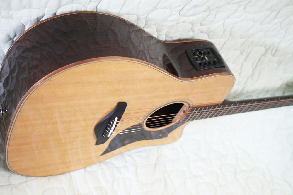 guitare electroacoustique Yamaha Instruments de musique