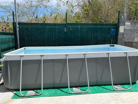 Piscine rectangulaire 4x2x1,22 à très bon prix 450 Martinique (97)