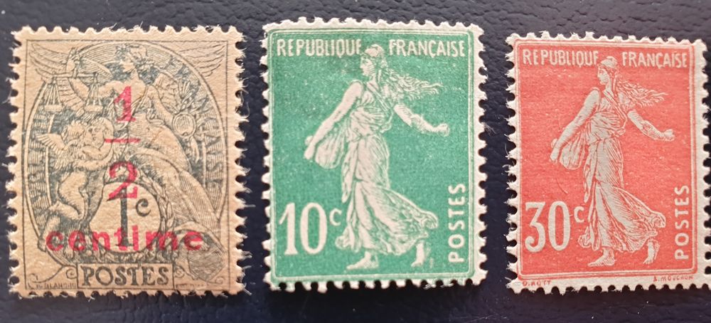 157 ? 159 et 160 Timbres avec charni&egrave;res 