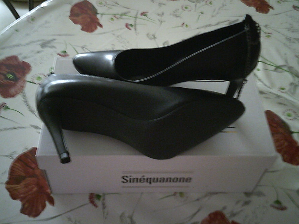 Superbes escarpins neufs Chaussures