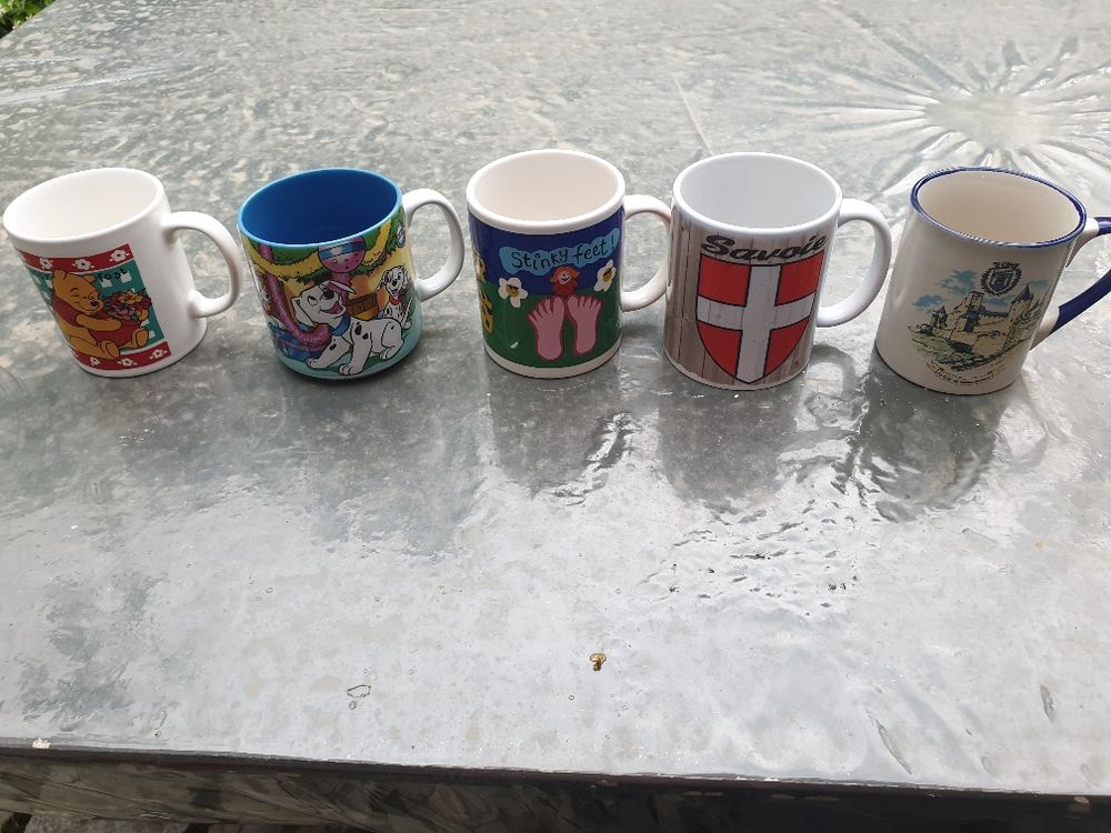 11 Tasses/Mugs
Décoration