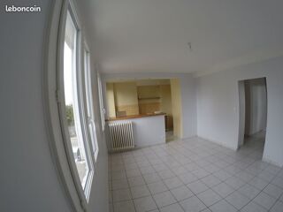  Appartement à louer 2 pièces 50 m²