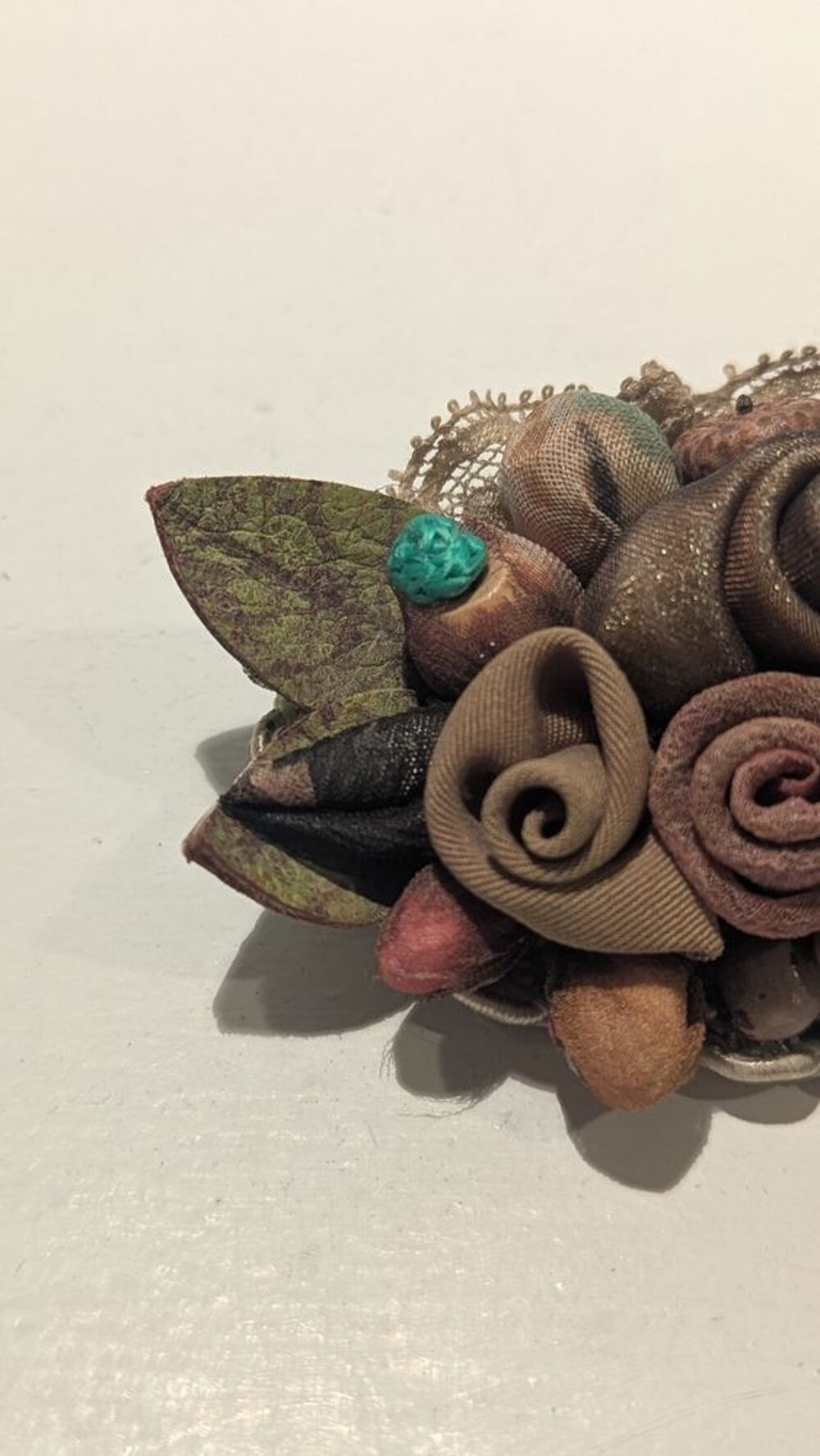 Broche originale Bijoux et montres