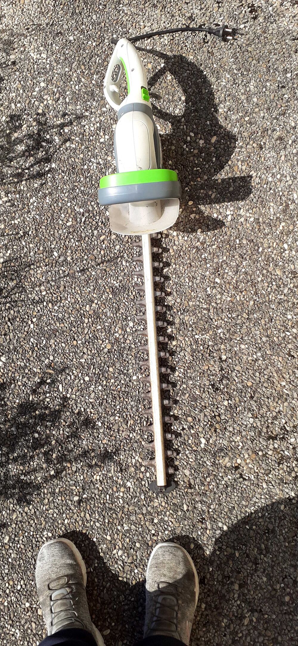 taille haie &eacute;lectrique Jardin