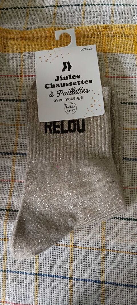Chaussette pailletée avec message toute neuve Hersin-Coupigny (62)