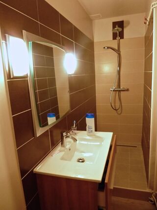  Appartement à louer 2 pièces 32 m² Viry