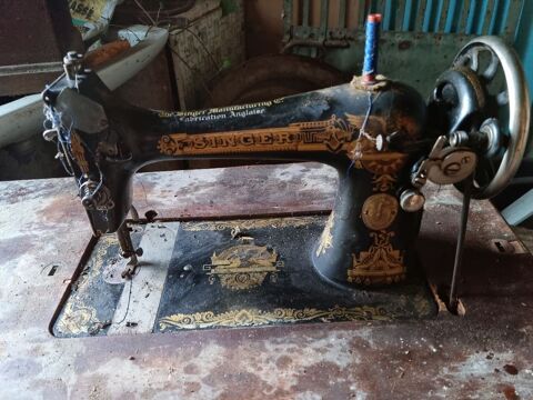 Machine a coudre 0 Prcy-sur-Vrin (89)