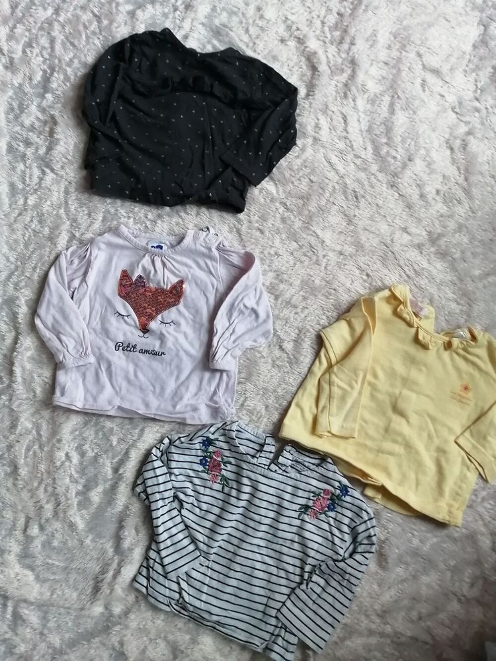 Lot filles 12 mois Vêtements