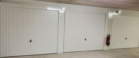  Parking / Garage  louer 12 m