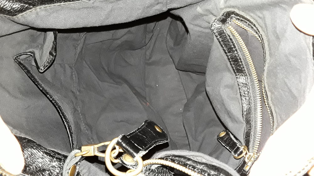 Sac GERARD DAREL noir cuir craquel&eacute; modele midday midnight Maroquinerie