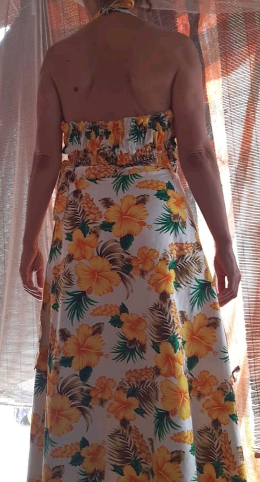 Robe longue pi&egrave;ce unique Vêtements
