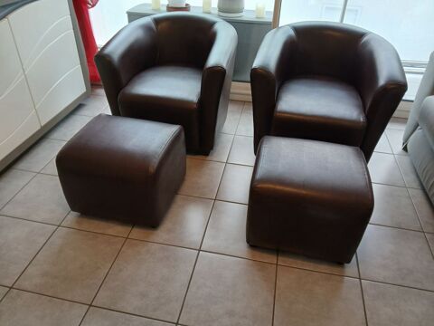 2 fauteuils et 2 poufs 130 Le Grau-du-Roi (30)