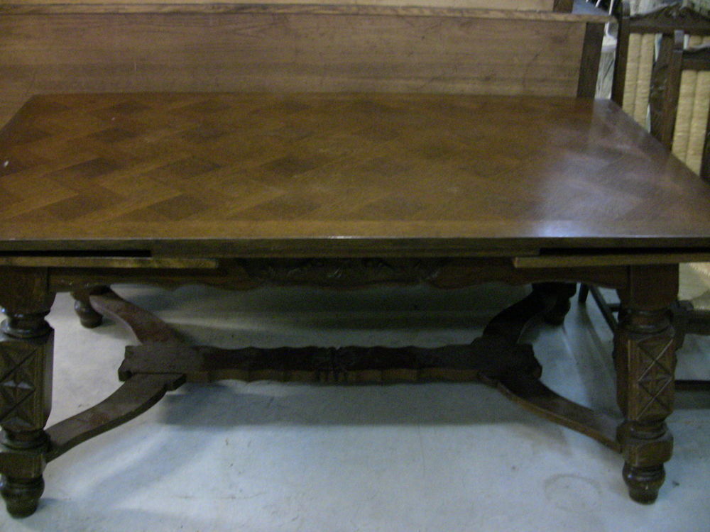 TABLE+CHAISES Meubles