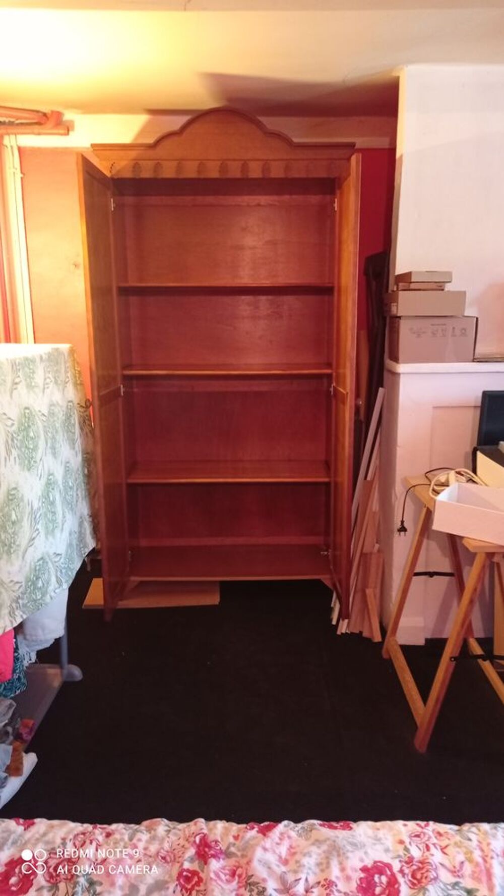 Armoire h&ecirc;tre avec corniche Meubles