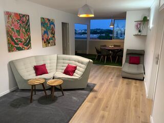  Appartement à louer 9 pièces 125 m² Pointe-à-pitre