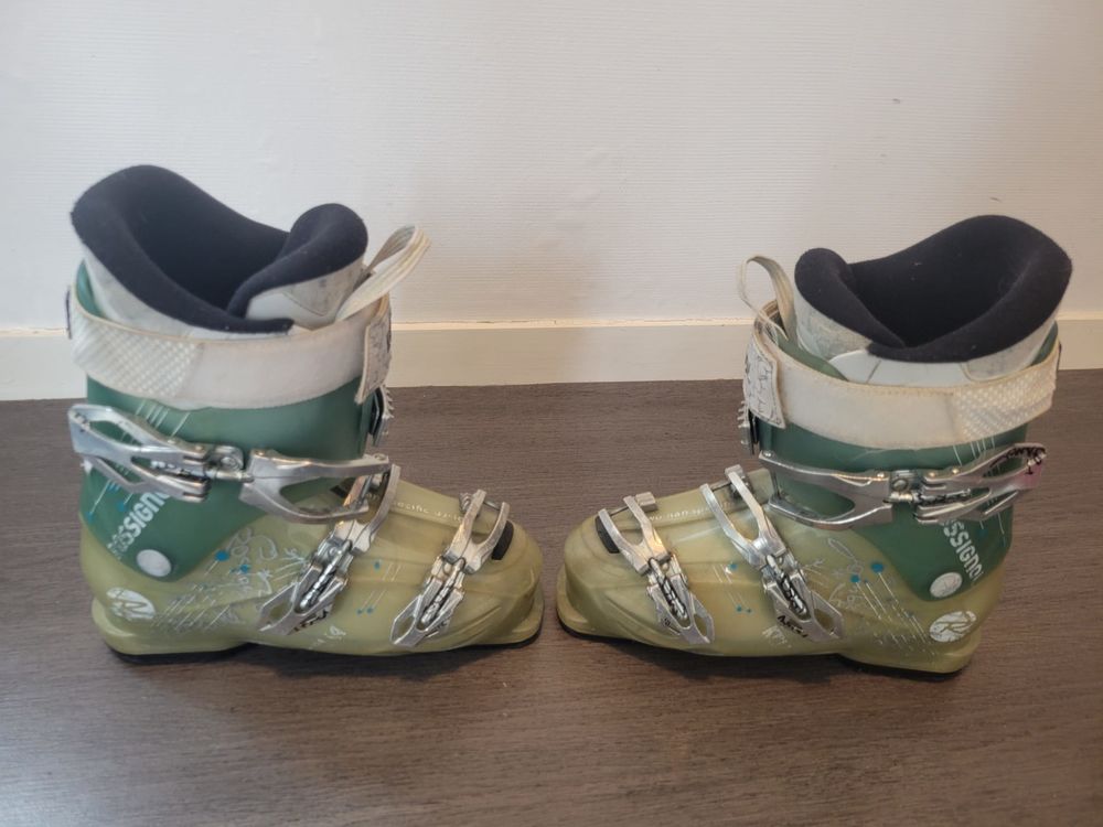 Chaussures de ski femmes ? Pointure 39 ? Quasi neuves Sports