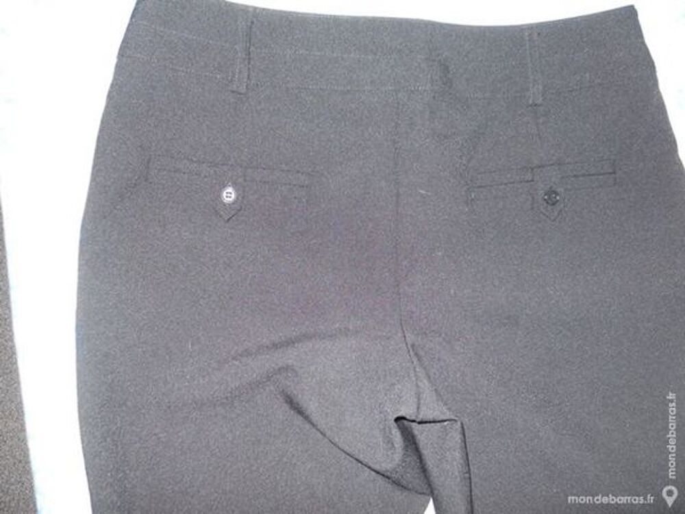 Pantalon noir en polyester, T 38, neuf Vêtements