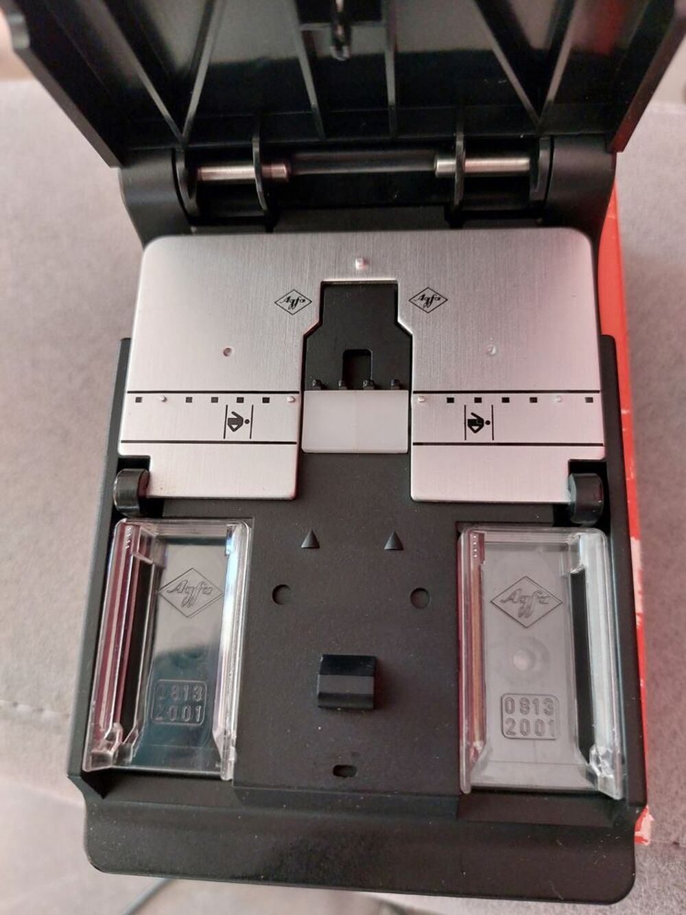 klebepresse f8s automatic colleuse a bande adh&eacute;sive pour fil Photos/Video/TV