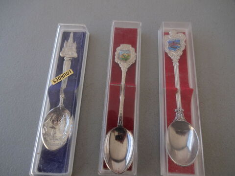 3 PETITE CUILLERE DE COLLECTION TEL 0627473514 10 Jarnac (16)