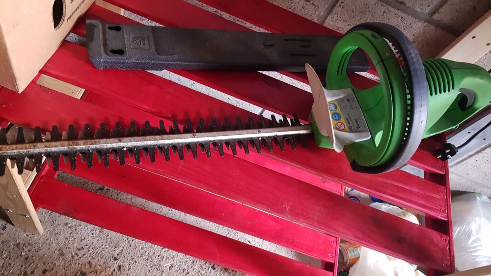 Taille haie viking he 400 lamier ok moteur hs Jardin