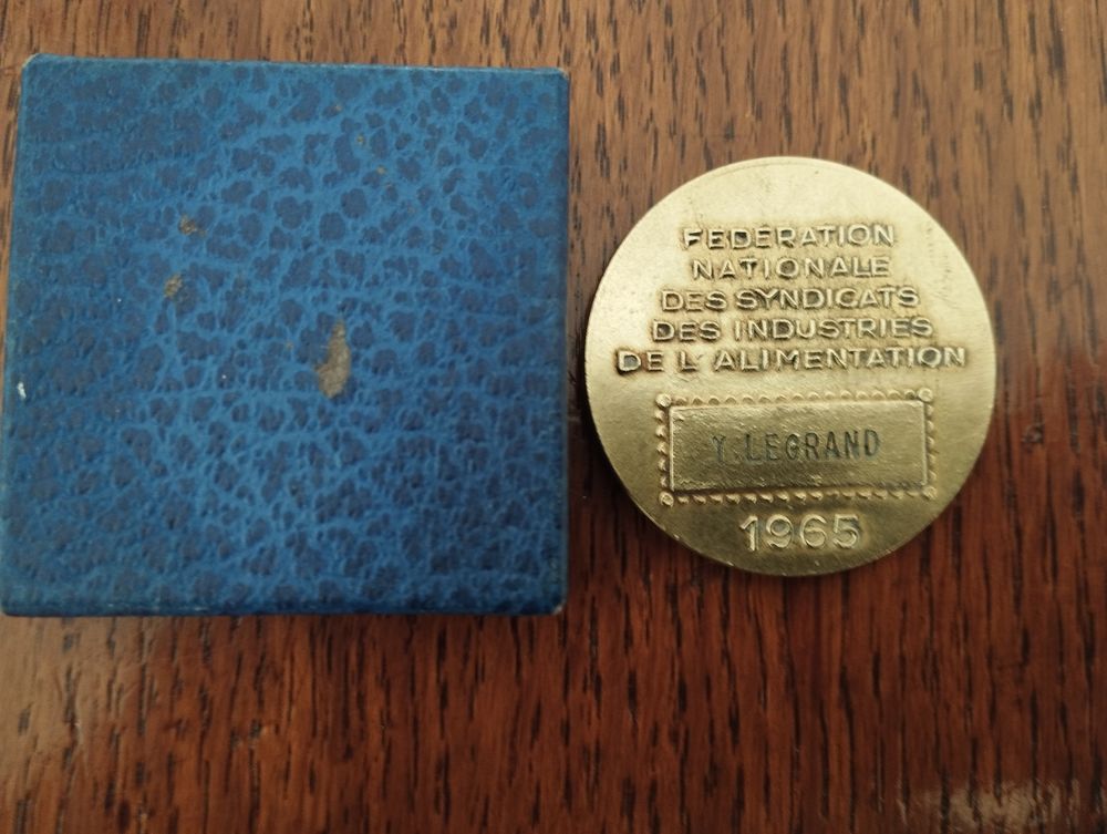 MEDAILLE DU TRAVAIL EN BRONZE 