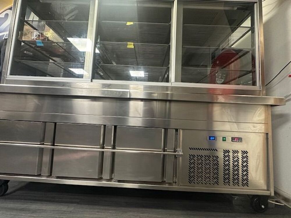 Armoire r&eacute;frig&eacute;r&eacute;e Electroménager