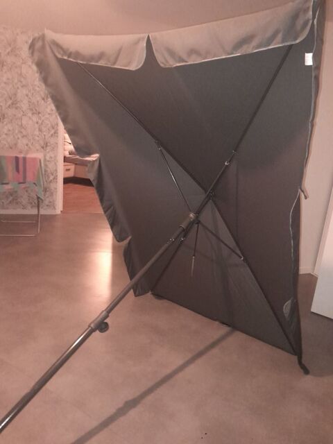 parasol de jardin ou de balcon neuf 30 Le Mans (72)