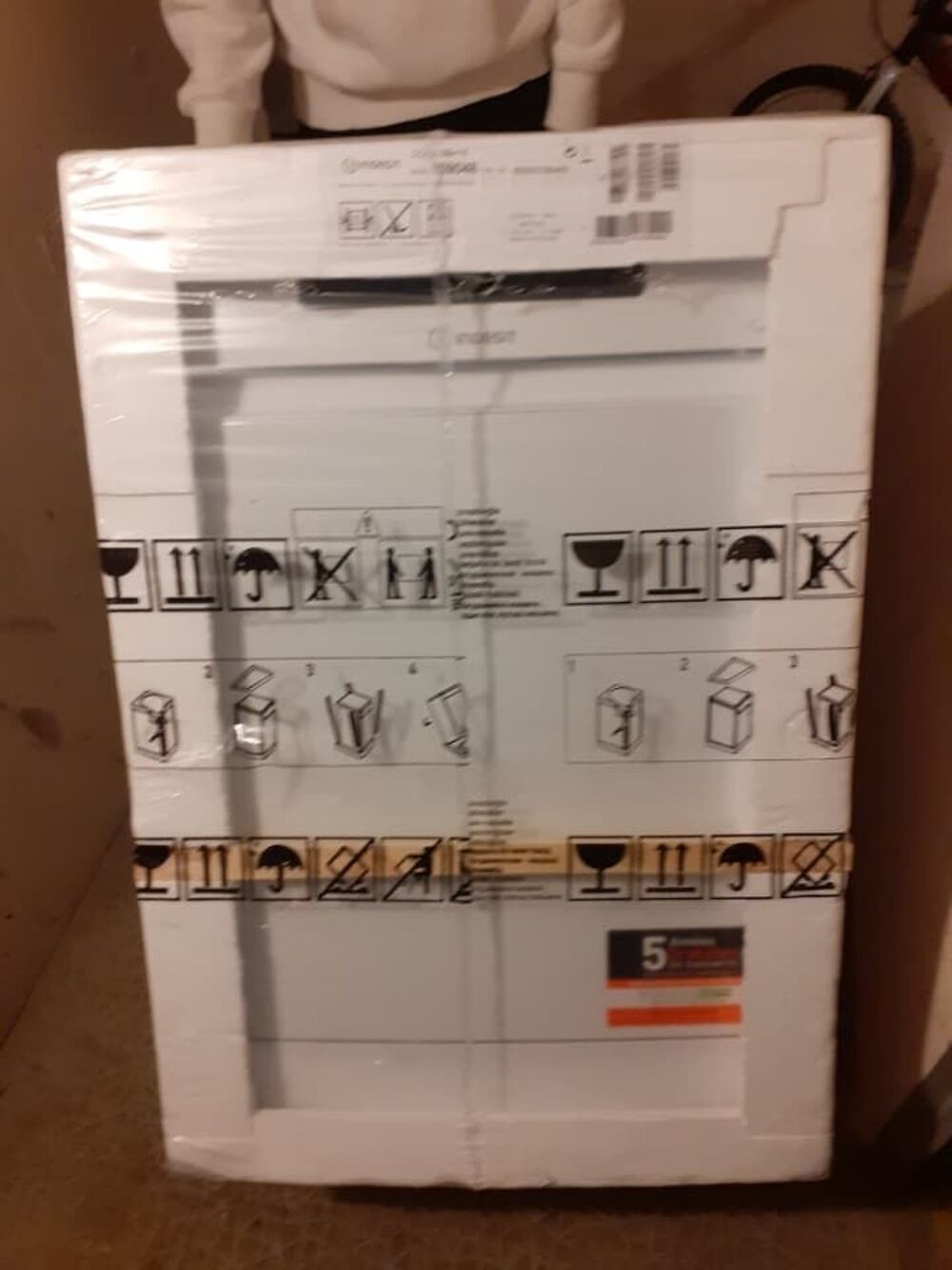 Lave vaisselle Indesit neuf Electroménager