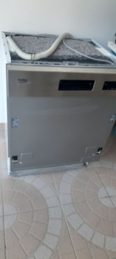LAVE VAISSELLE SEMI ENCASTRABLE BEKO La Pallice (17)