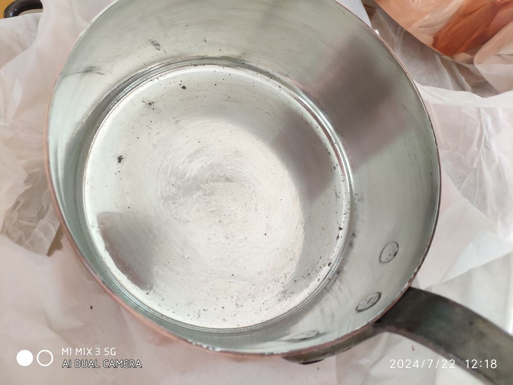 s&eacute;rie de 5 casseroles en cuivre &eacute;tam&eacute; 2 mm Décoration