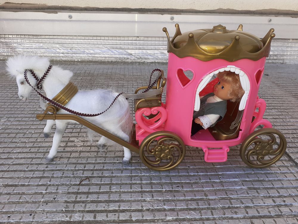 Cal&egrave;che, barbie et cheval Jeux / jouets