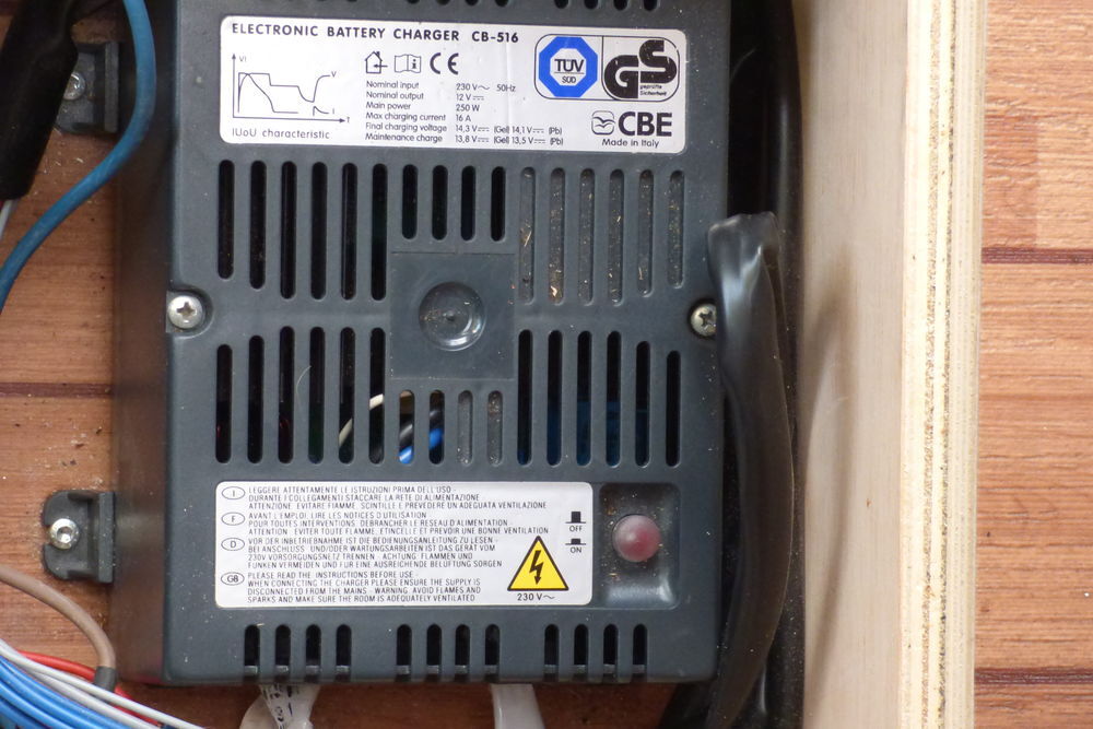chargeur pour campingcar Matériel informatique