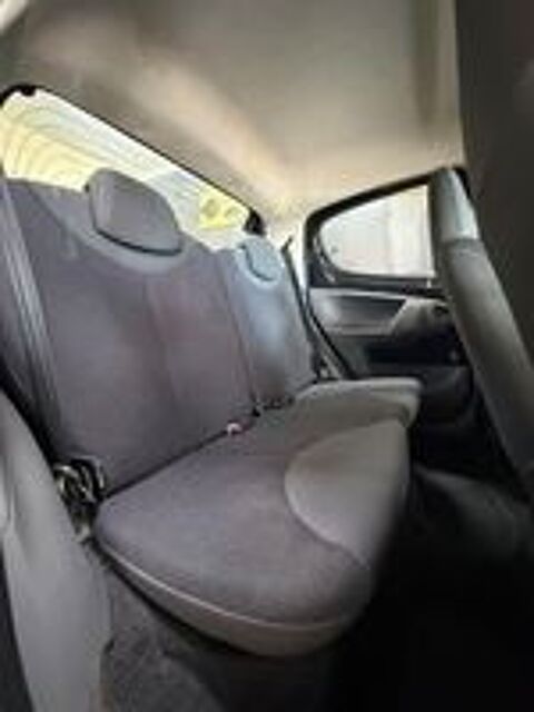 107 1.0e 12V 68ch BLUE LION Urban 2008 occasion 81000 Albi