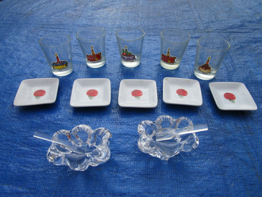 LOT VERRE +SOUCOUPE ANNIVERSAIRE
Cuisine