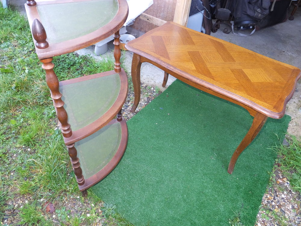 Table basse et sellette d'angle Meubles