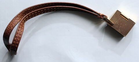 Porteclef briquet miniature d�coratif m�tal plaqu� or DUPONT 80 Issy-les-Moulineaux (92)