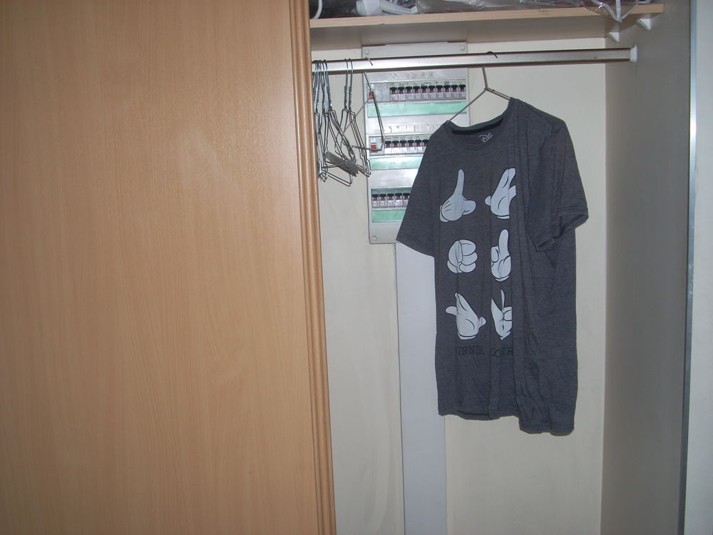 tee-shirt L gris Disney Vêtements