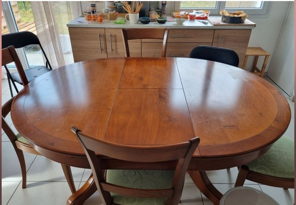Table ronde meurisier massif 120/200 + 4 chaises Meubles