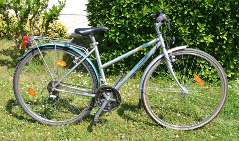 Decathlon riverside 320 vtc femme top