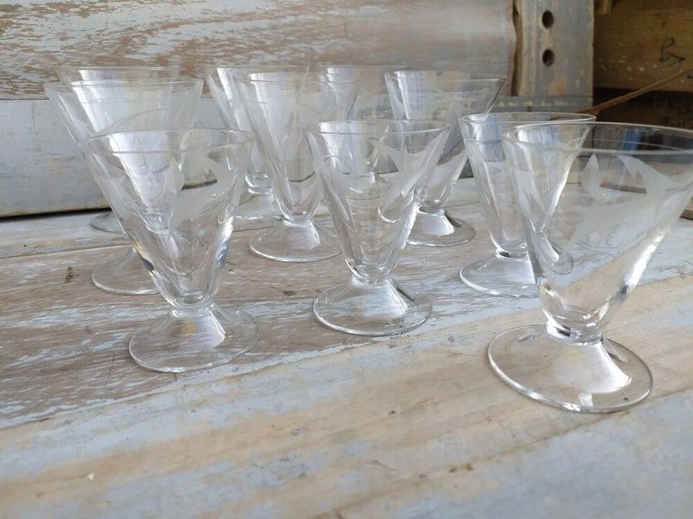 Verres Coniques Cristal Grav&eacute; Fleurs Vintage Décoration