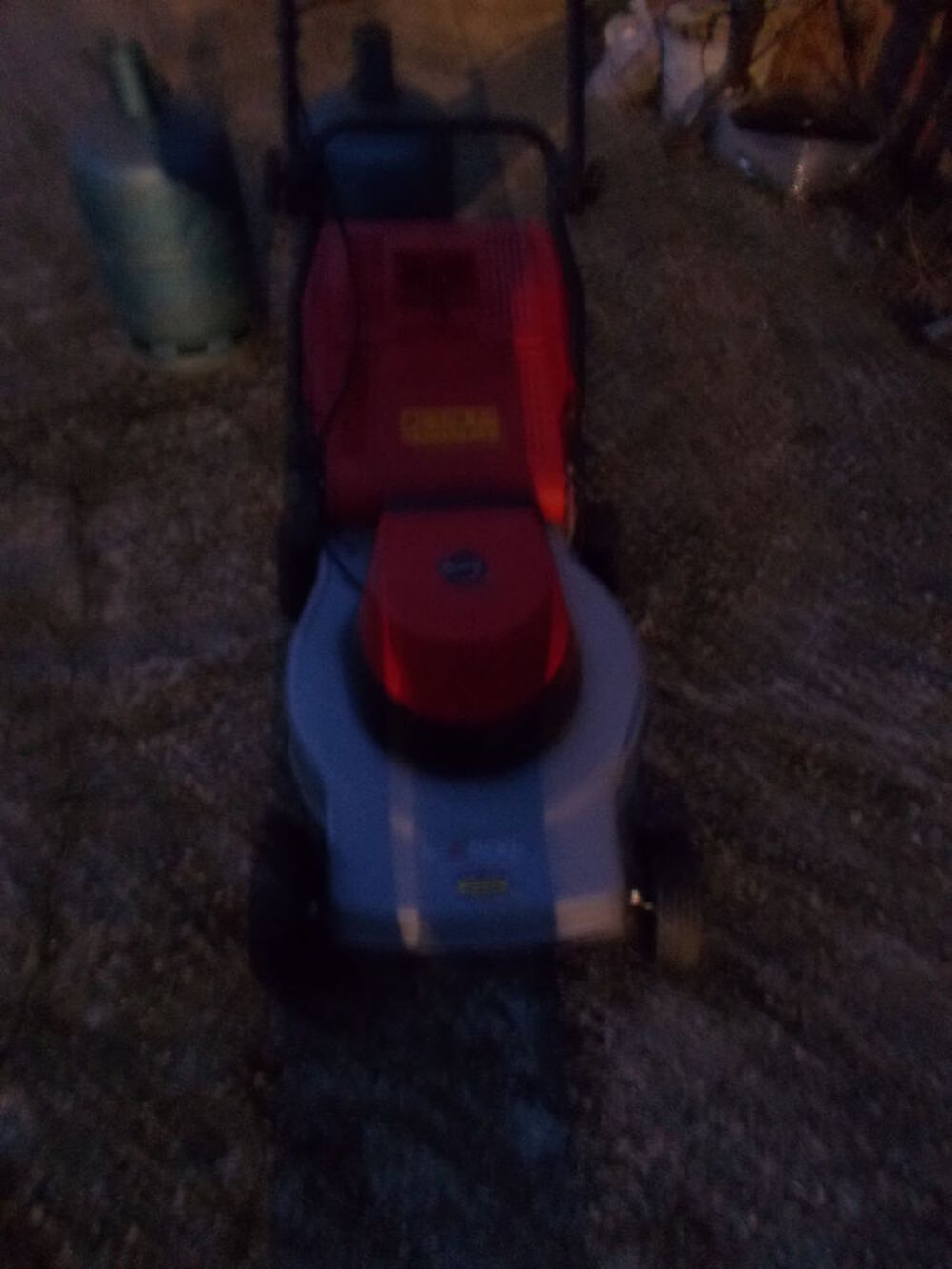 tondeuse electrique comme neuve faire prix Jardin